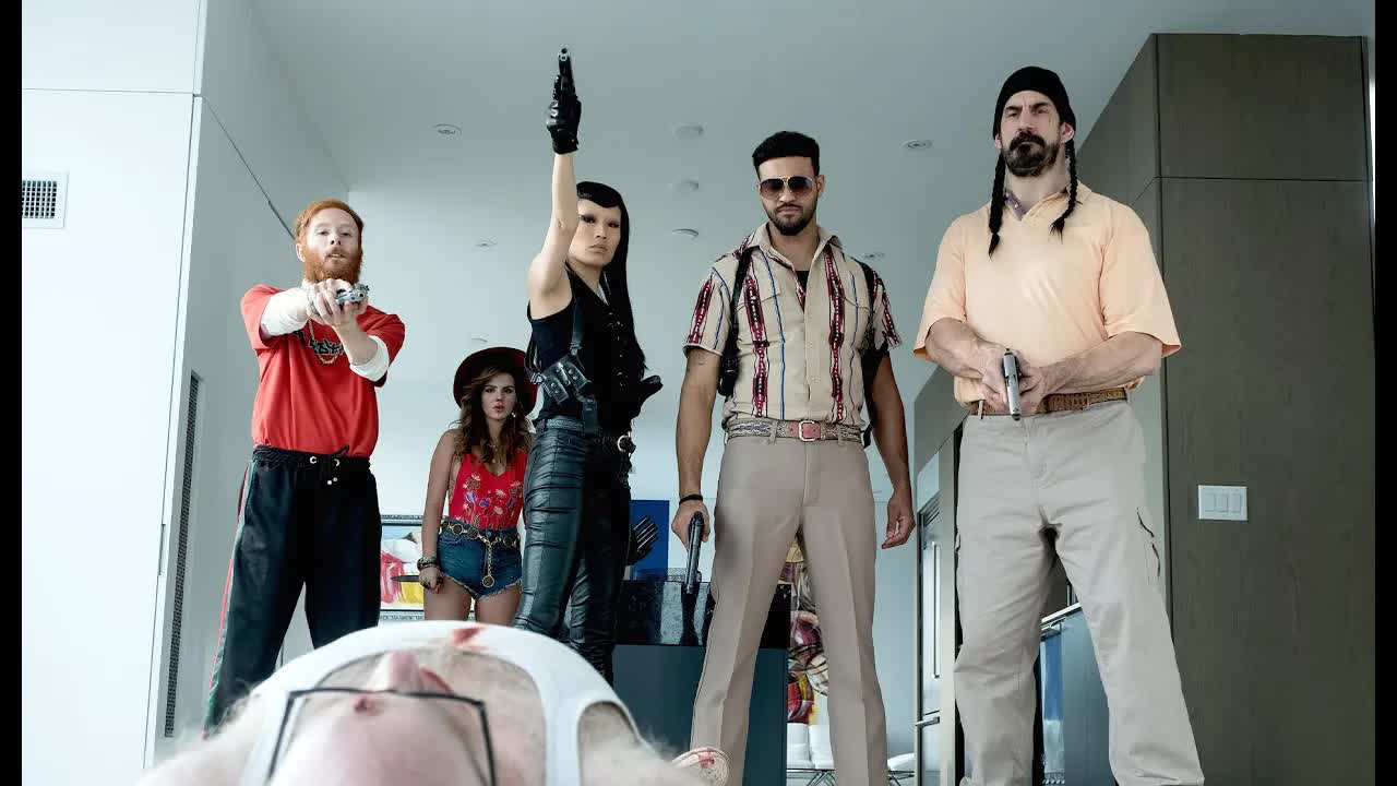 顶级杀手以暴制暴，重操旧业血洗杀手界，全程生猛无比火爆刺激！